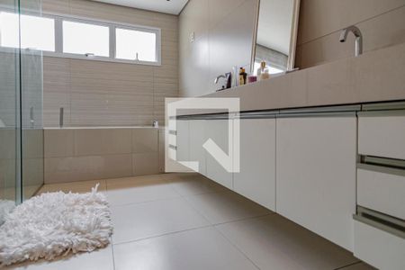 Casa à venda com 400m², 4 quartos e 4 vagasBanheiro da Suíte 3