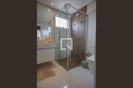 Casa à venda com 400m², 4 quartos e 4 vagasBanheiro da Suíte 1