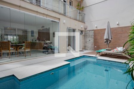 Casa à venda com 400m², 4 quartos e 4 vagasPiscina