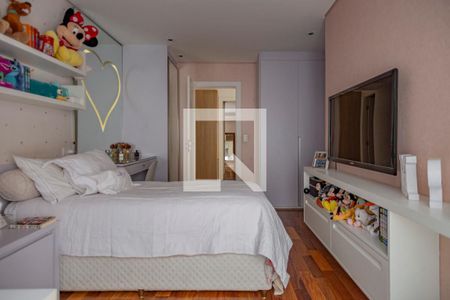 Casa à venda com 400m², 4 quartos e 4 vagasQuarto 2 - Suíte