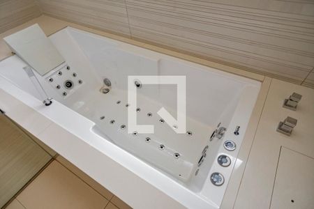 Casa à venda com 400m², 4 quartos e 4 vagasBanheiro da Suíte 3