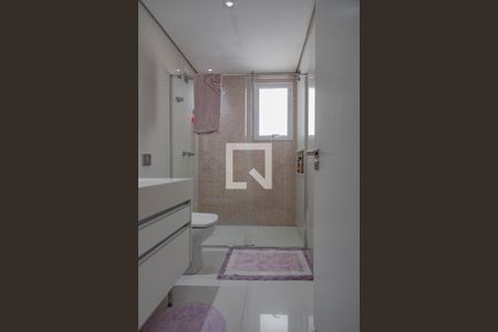 Casa à venda com 400m², 4 quartos e 4 vagasBanheiro da Suíte 2