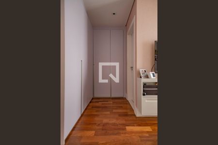 Casa à venda com 400m², 4 quartos e 4 vagasQuarto 2 - Suíte