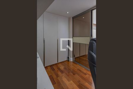 Casa à venda com 400m², 4 quartos e 4 vagasEscritório