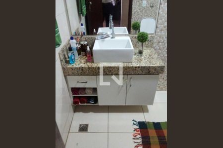 Casa à venda com 150m², 5 quartos e 4 vagas