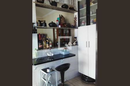 Casa à venda com 150m², 5 quartos e 4 vagas