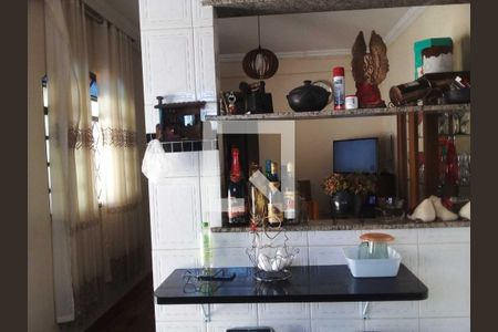 Casa à venda com 150m², 5 quartos e 4 vagas