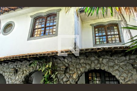 Casa à venda com 5 quartos, 475m² em Gutierrez, Belo Horizonte
