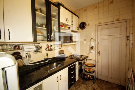 Casa à venda com 252m², 7 quartos e 3 vagas