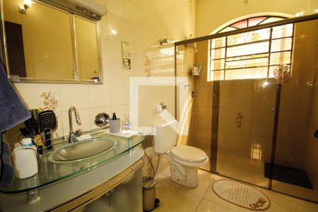 Casa à venda com 252m², 7 quartos e 3 vagas