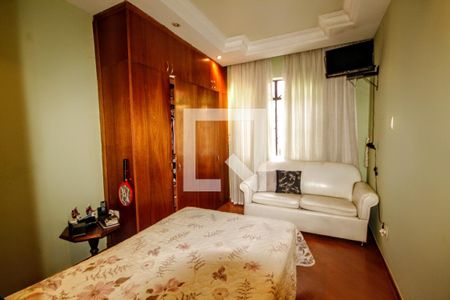 Casa à venda com 252m², 7 quartos e 3 vagas