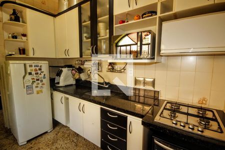 Casa à venda com 252m², 7 quartos e 3 vagas