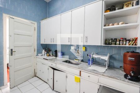 Casa à venda com 519m², 4 quartos e 3 vagasCozinha 2