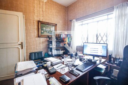 Casa à venda com 519m², 4 quartos e 3 vagasEscritório