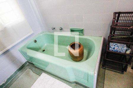 Casa à venda com 519m², 4 quartos e 3 vagasSuíte 2