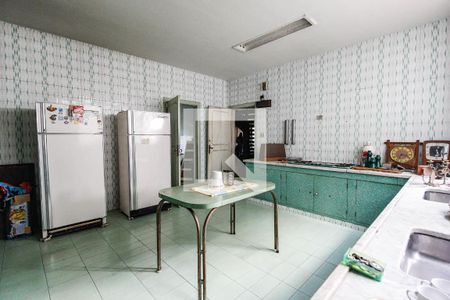 Casa à venda com 519m², 4 quartos e 3 vagasCozinha 1