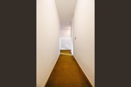 Casa à venda com 519m², 4 quartos e 3 vagasCorredor