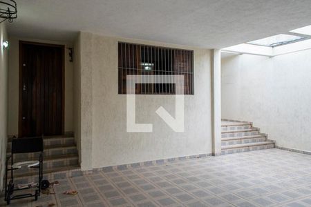 Casa para alugar com 150m², 3 quartos e 3 vagas Casa para alugar com 150m², 3 quartos e 3 vagasgaragem