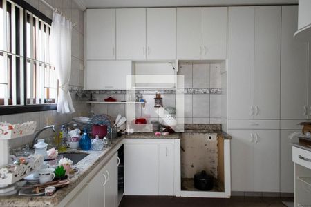 Casa para alugar com 150m², 3 quartos e 3 vagas Casa para alugar com 150m², 3 quartos e 3 vagascozinha