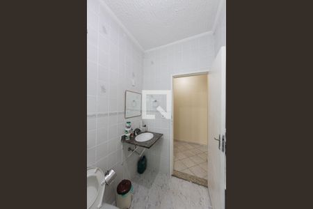 Casa à venda com 172m², 3 quartos e 2 vagasBanheiro Social