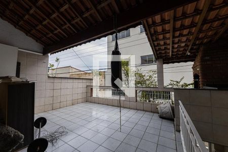 Casa à venda com 172m², 3 quartos e 2 vagasvaranda