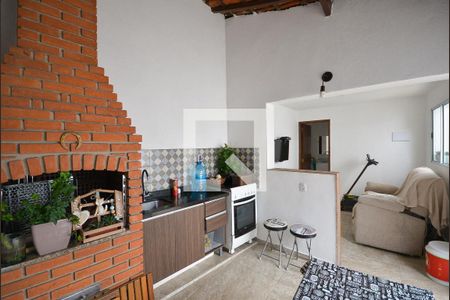 Casa à venda com 150m², 3 quartos e 2 vagas Casa à venda com 150m², 3 quartos e 2 vagasÁrea comum - Churrasqueira