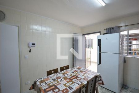 Casa à venda com 150m², 3 quartos e 2 vagas Casa à venda com 150m², 3 quartos e 2 vagasCozinha