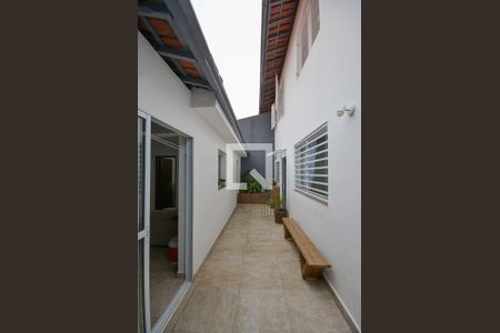 Casa à venda com 150m², 3 quartos e 2 vagas Casa à venda com 150m², 3 quartos e 2 vagasQuintal