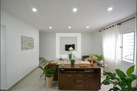 Sala de casa à venda com 3 quartos, 150m² em Jardim Maria Estela, São Paulo