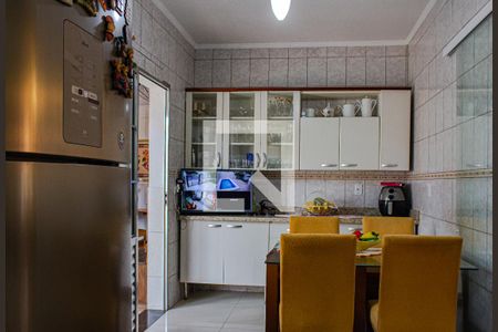 Casa à venda com 298m², 4 quartos e 3 vagasCozinha