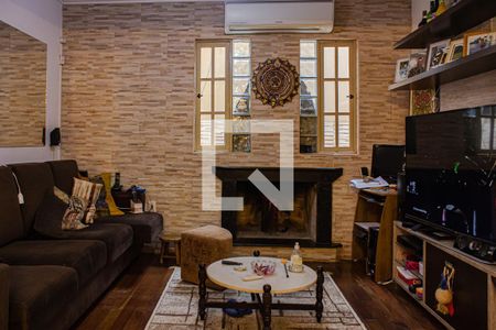 Casa à venda com 298m², 4 quartos e 3 vagasSala de TV
