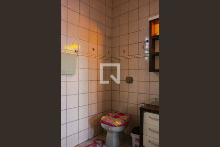 Casa à venda com 298m², 4 quartos e 3 vagasBanheiro da Suíte 2