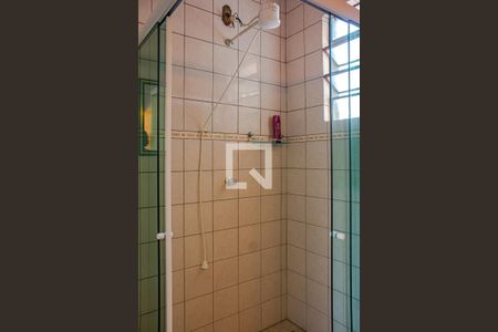 Casa à venda com 298m², 4 quartos e 3 vagasBanheiro da Suíte 2