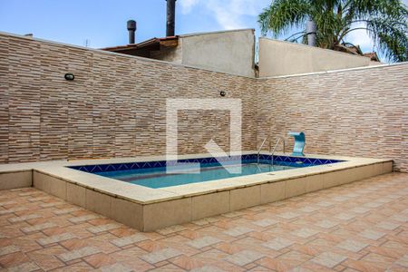Casa à venda com 298m², 4 quartos e 3 vagasPiscina