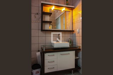 Casa à venda com 298m², 4 quartos e 3 vagasBanheiro da Suíte 2