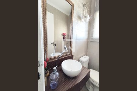 Casa para alugar com 225m², 3 quartos e 6 vagasLavabo