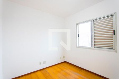 Apartamento à venda com 78m², 3 quartos e 1 vagaQuarto 2