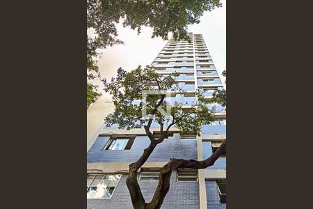 Studio para alugar com 27m², 1 quarto e sem vaga Studio para alugar com 27m², 1 quarto e sem vagaFachada