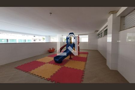 Apartamento para alugar com 137m², 3 quartos e 2 vagas Apartamento para alugar com 137m², 3 quartos e 2 vagasÁrea Comum - Playground