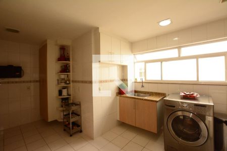 Apartamento para alugar com 137m², 3 quartos e 2 vagasCozinha