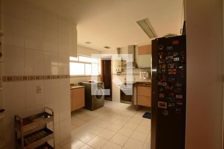 Apartamento para alugar com 137m², 3 quartos e 2 vagasCozinha