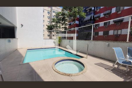 Apartamento para alugar com 137m², 3 quartos e 2 vagas Apartamento para alugar com 137m², 3 quartos e 2 vagasÁrea comum - Piscina