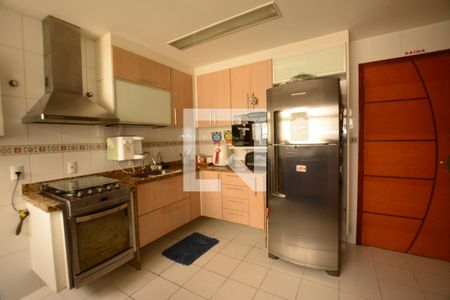 Apartamento para alugar com 137m², 3 quartos e 2 vagasCozinha