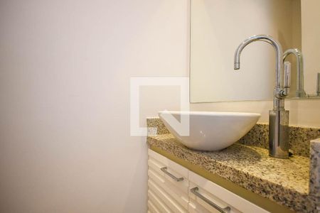 Lavabo de apartamento para alugar com 3 quartos, 140m² em Vila Andrade, São Paulo