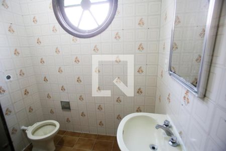 Banheiro de casa para alugar com 2 quartos, 120m² em Taquara, Rio de Janeiro