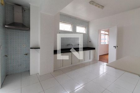 Apartamento à venda com 221m², 3 quartos e 2 vagasCozinha