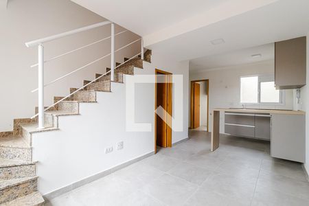 Sala de casa de condomínio para alugar com 2 quartos, 55m² em Vila Brasílio Machado, São Paulo