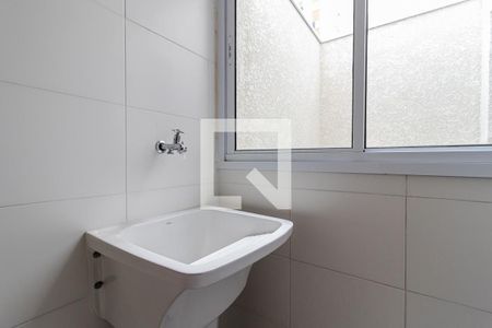 Casa de condomínio para alugar com 55m², 2 quartos e 1 vagaÁrea de Serviço