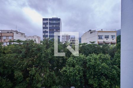 Sala Vista de apartamento para alugar com 2 quartos, 65m² em Grajaú, Rio de Janeiro