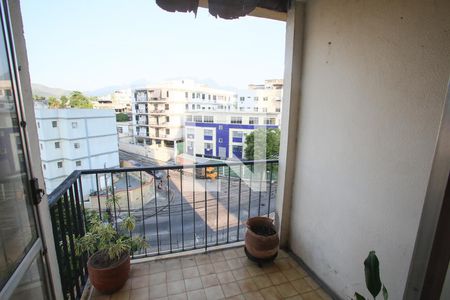 Apartamento para alugar com 80m², 2 quartos e 1 vaga Apartamento para alugar com 80m², 2 quartos e 1 vagaVaranda